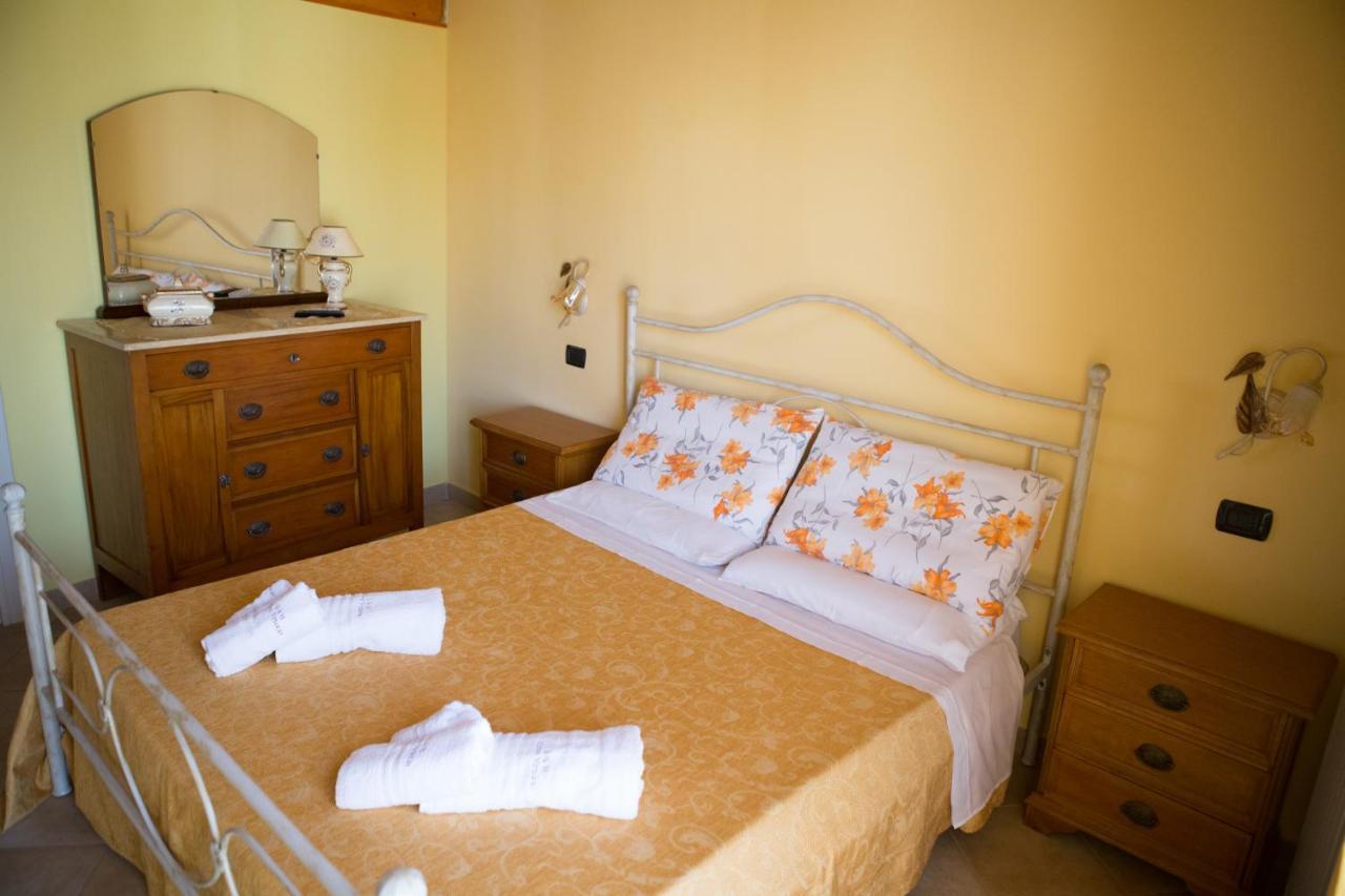 B&B Del Corso Vittorio วีโบ วาเลนเซีย ภายนอก รูปภาพ